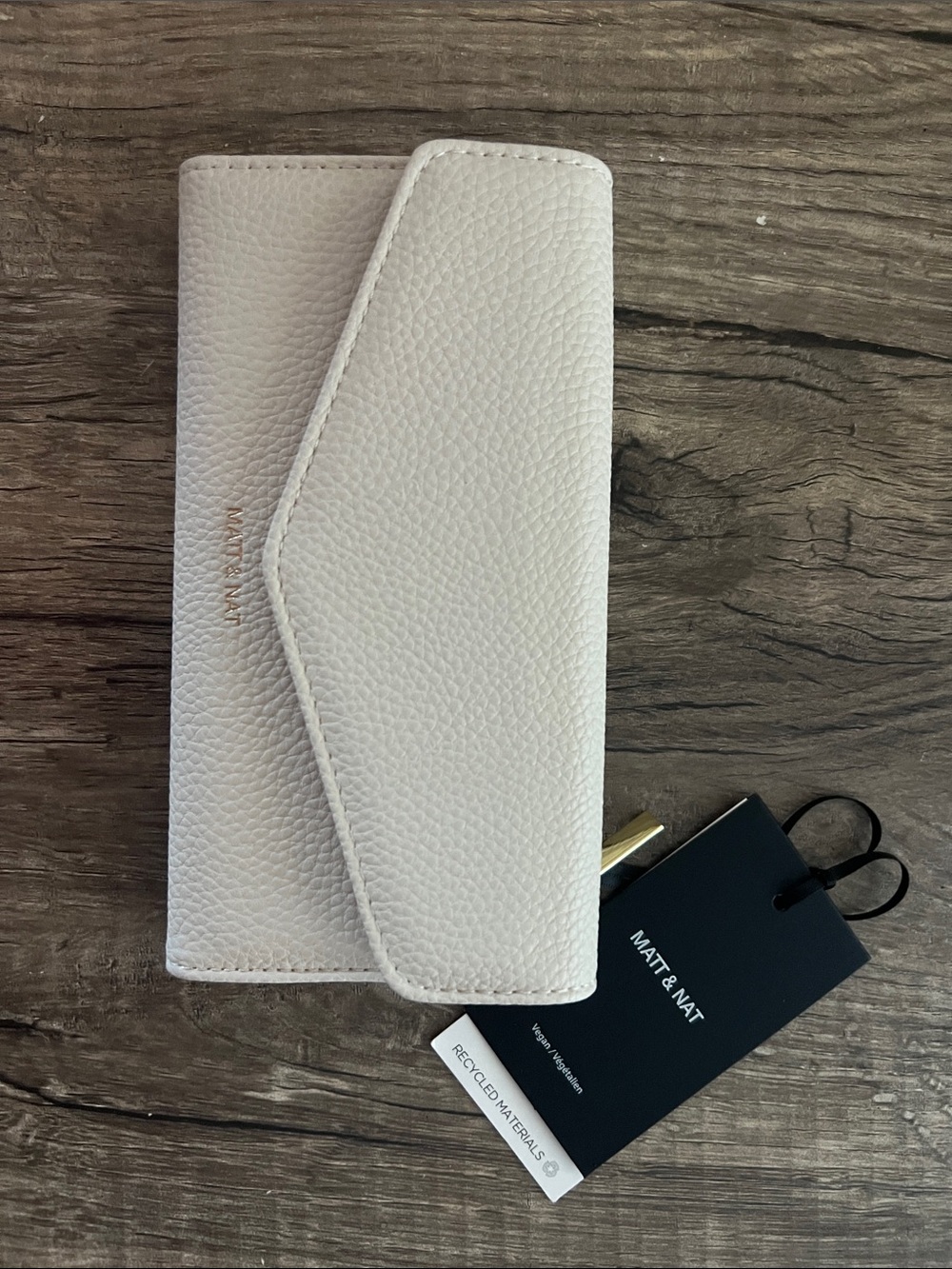 Matt & Nat Raye Vegan Leather Envelope Wallet in Oat Grain NWT